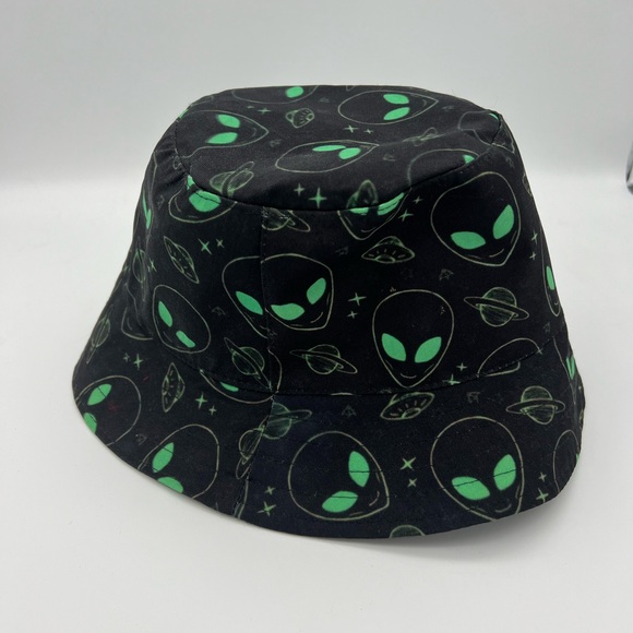 Alien Bucket Hat - Picture 1 of 3